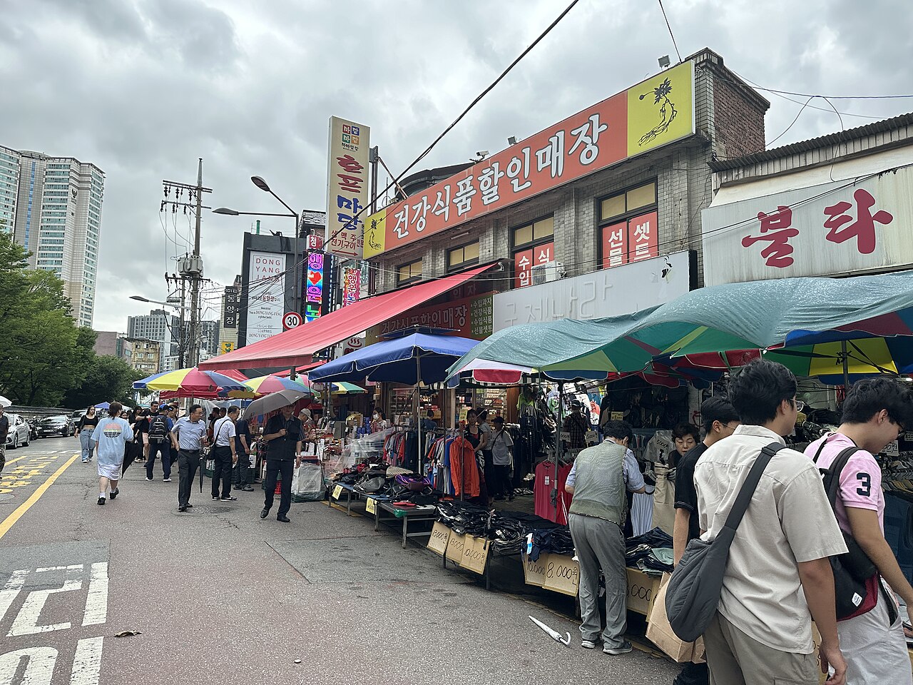 東廟の露店