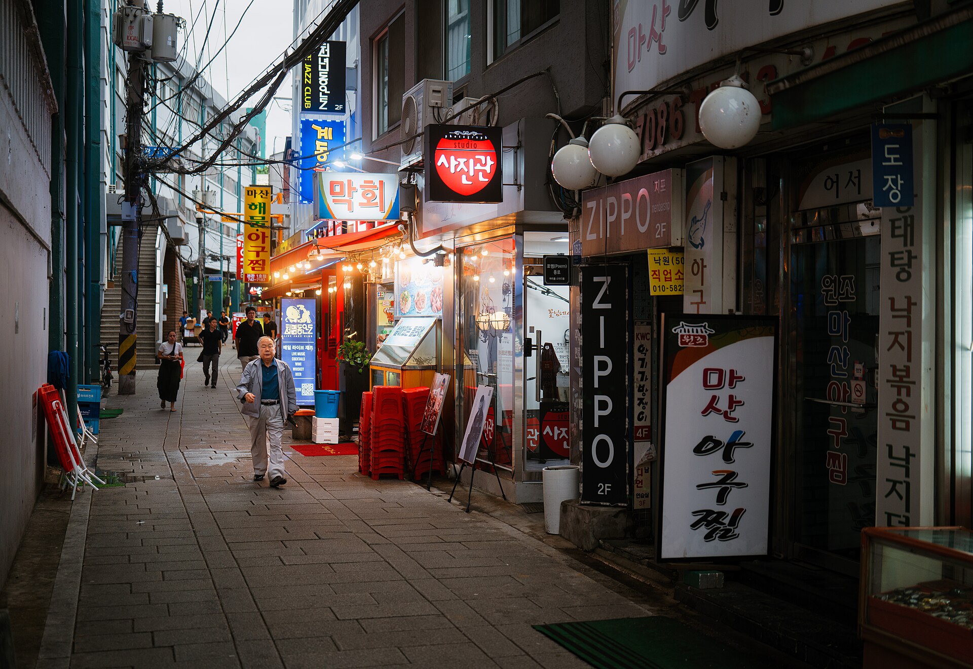 明洞の通り